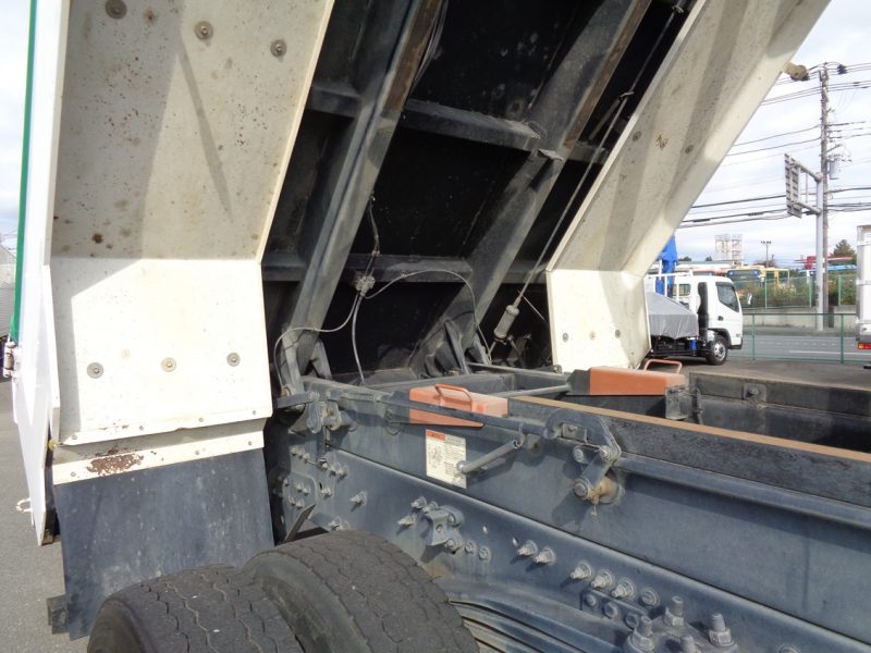 日産UD 大型トラック ダンプ土砂5.1m(リターダー付) 画像