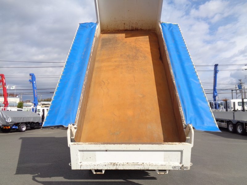 日産UD 大型トラック ダンプ土砂5.1m(リターダー付) 画像