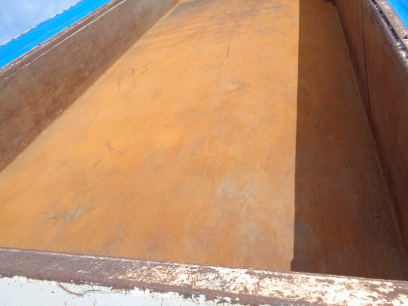 日産UD 大型トラック ダンプ土砂5.1m(リターダー付) 画像