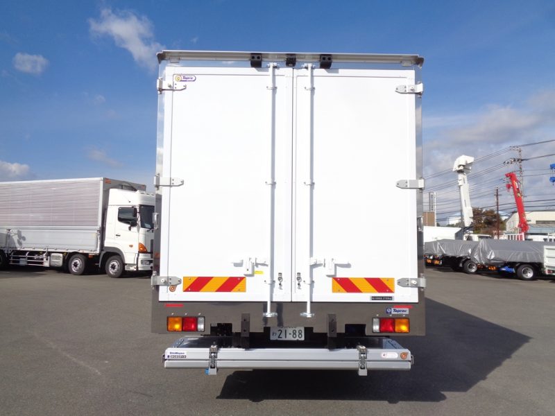 三菱 中型トラック 冷凍車ワイドエアサス格納PG付(スタンバイ付) 画像