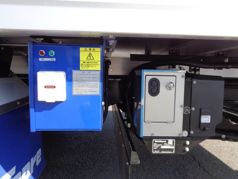 三菱 中型トラック 冷凍車ワイドエアサス格納PG付(スタンバイ付) 画像