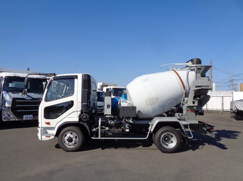 三菱 中型トラック ミキサー1.5m3カヤバ 画像