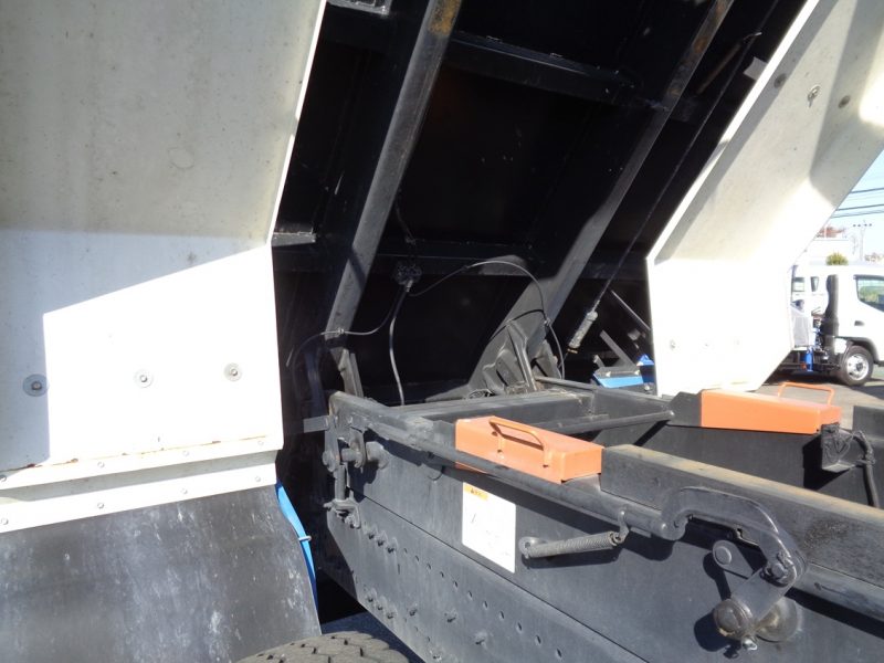 日野 大型トラック ダンプ土砂5.1m(リターダー付) 画像