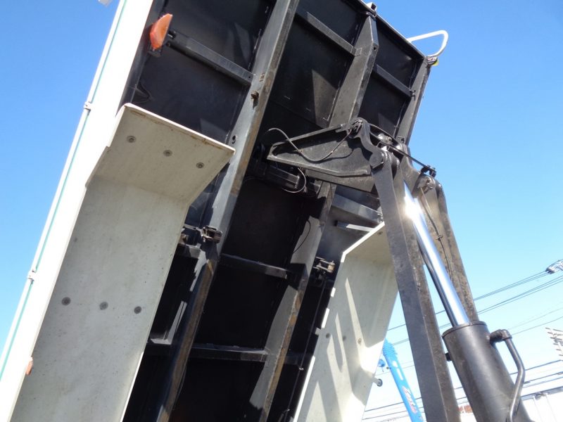 日野 大型トラック ダンプ土砂5.1m(リターダー付) 画像