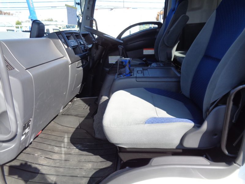 いすゞ 大型トラック 増tタダノ3段クレーン(7.7t)5.55m 画像