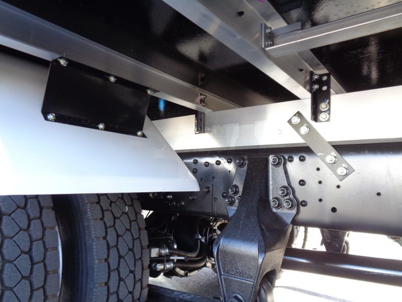 三菱 中型トラック 冷凍車ワイドエアサス格納PG付 画像