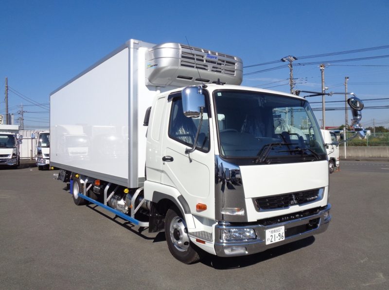 三菱 中型トラック 冷凍車ワイドエアサス格納PG付 画像