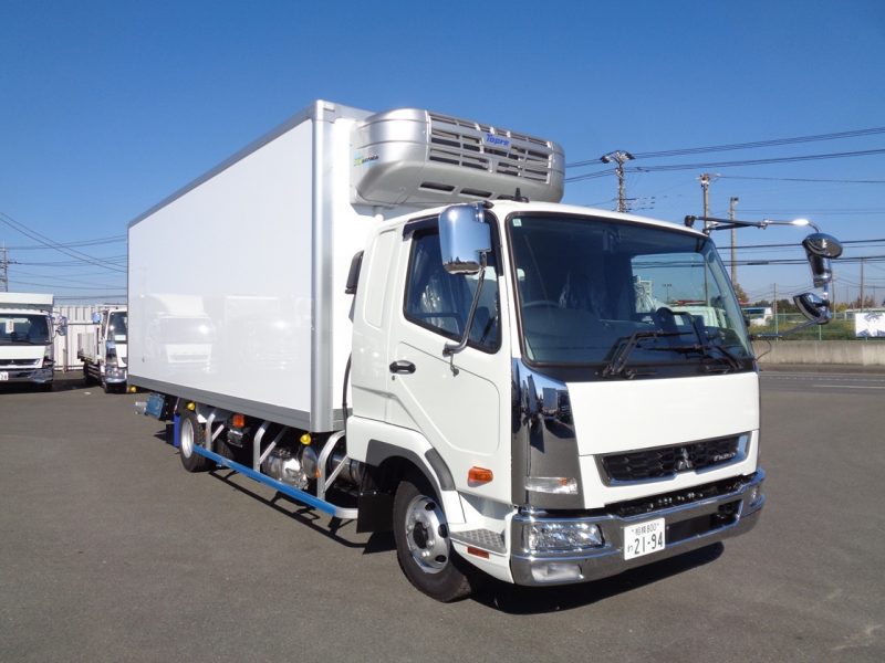 三菱 中型トラック 冷凍車ワイドエアサス格納PG付 画像