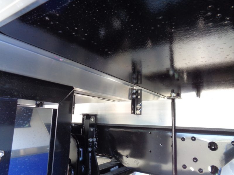 三菱 中型トラック 冷凍車ワイドエアサス格納PG付 画像