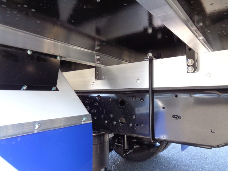 三菱 中型トラック 冷凍車ワイドエアサス格納PG付 画像