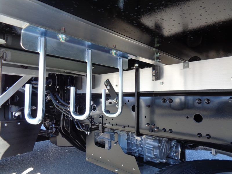 三菱 中型トラック 冷凍車ワイドエアサス格納PG付 画像