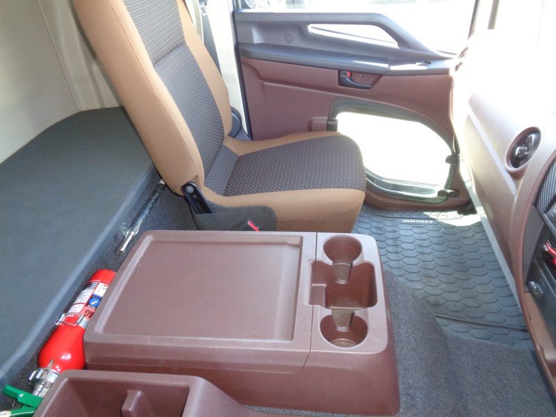 日野 中型トラック 冷凍車ワイドエアサス格納PG付 画像