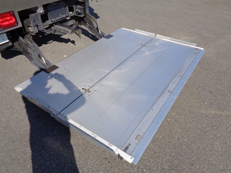 日野 中型トラック 冷凍車ワイドエアサス格納PG付 画像