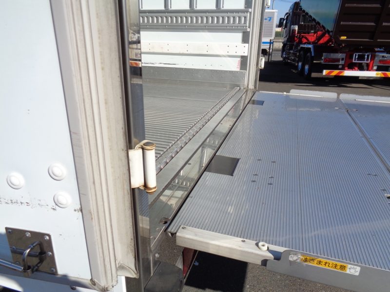 日野 中型トラック 冷凍車ワイドエアサス格納PG付 画像