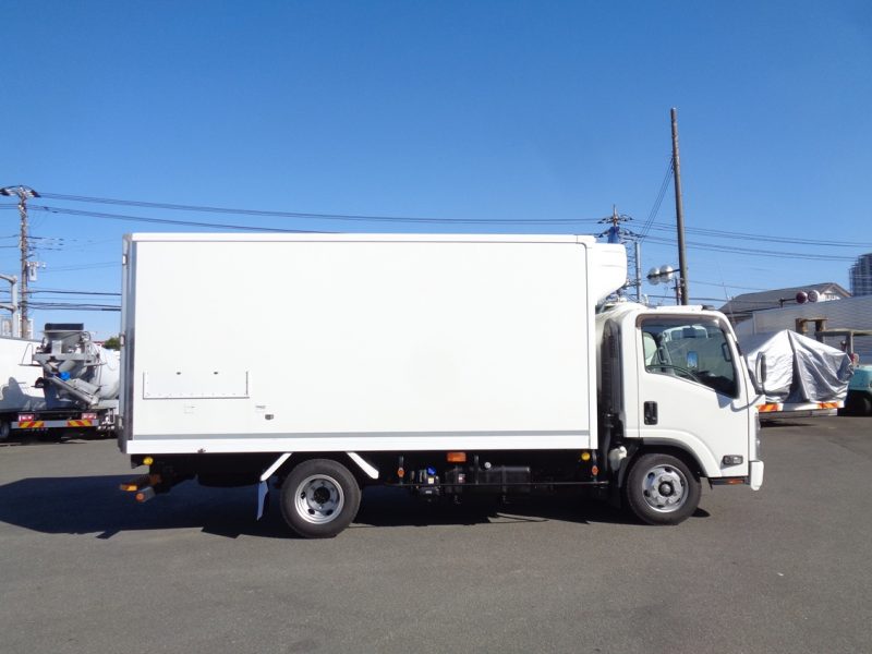 いすゞ 小型トラック 冷凍車中温(ワイド・ロング)スムーサー 画像