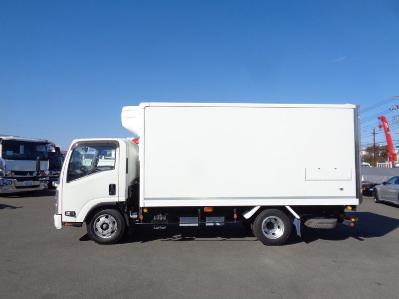 いすゞ 小型トラック 冷凍車中温(ワイド・ロング)スムーサー 画像