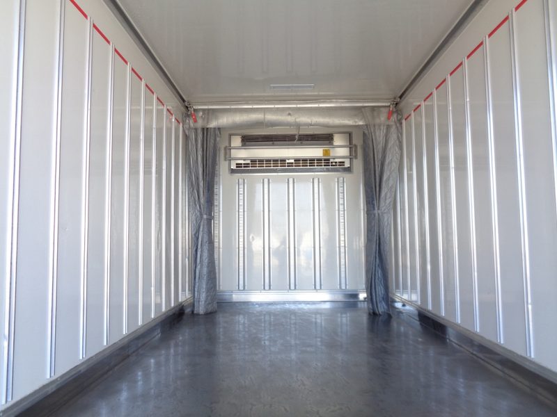 いすゞ 小型トラック 冷凍車中温(ワイド・ロング)スムーサー 画像