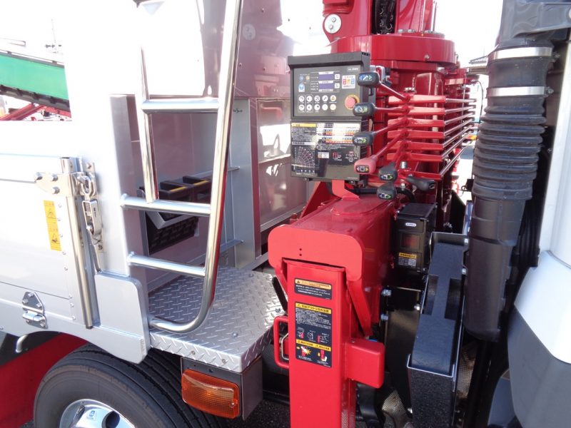 三菱 大型トラック ユニック4段エアサス(12.7t)8.74mフジタボデー 画像