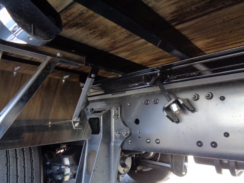 三菱 大型トラック ユニック4段エアサス(12.7t)8.74mフジタボデー 画像