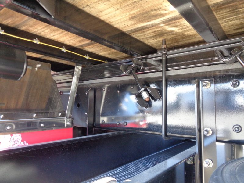 三菱 大型トラック ユニック4段エアサス(12.7t)8.74mフジタボデー 画像