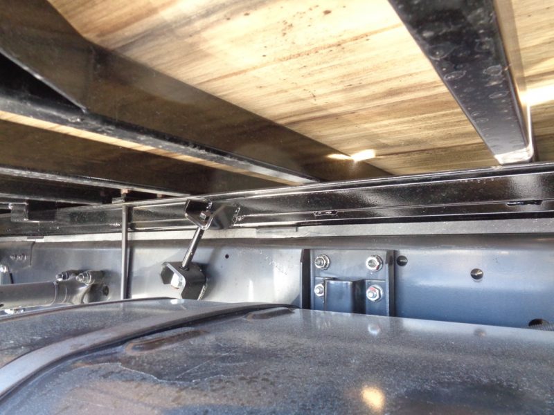 三菱 大型トラック ユニック4段エアサス(12.7t)8.74mフジタボデー 画像