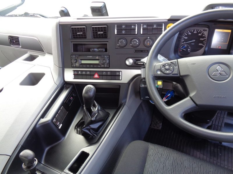 三菱 大型トラック ダンプ土砂5.3m 画像