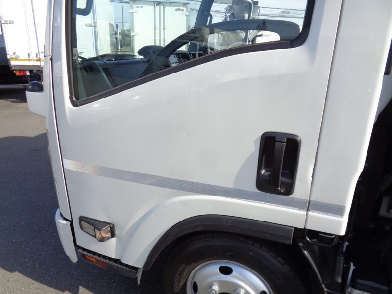 いすゞ 小型トラック 冷凍車中温(ワイド・ロング)加温付スムーサー 画像