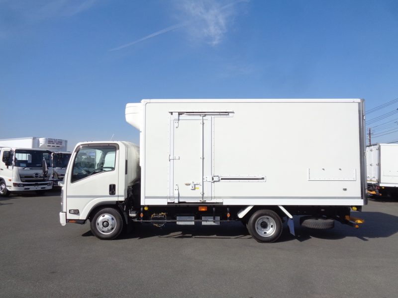 いすゞ 小型トラック 冷凍車中温(ワイド・ロング)加温付スムーサー 画像