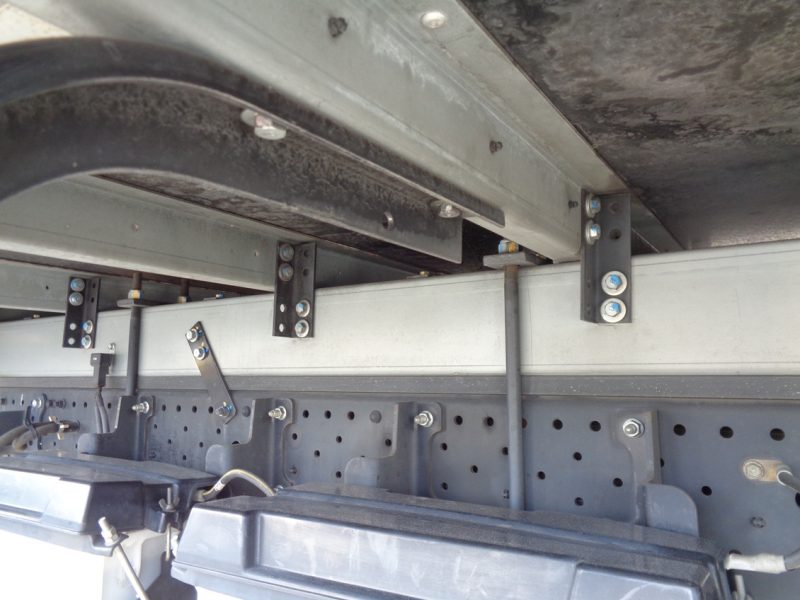 いすゞ 小型トラック 冷凍車中温(ワイド・ロング)加温付スムーサー 画像