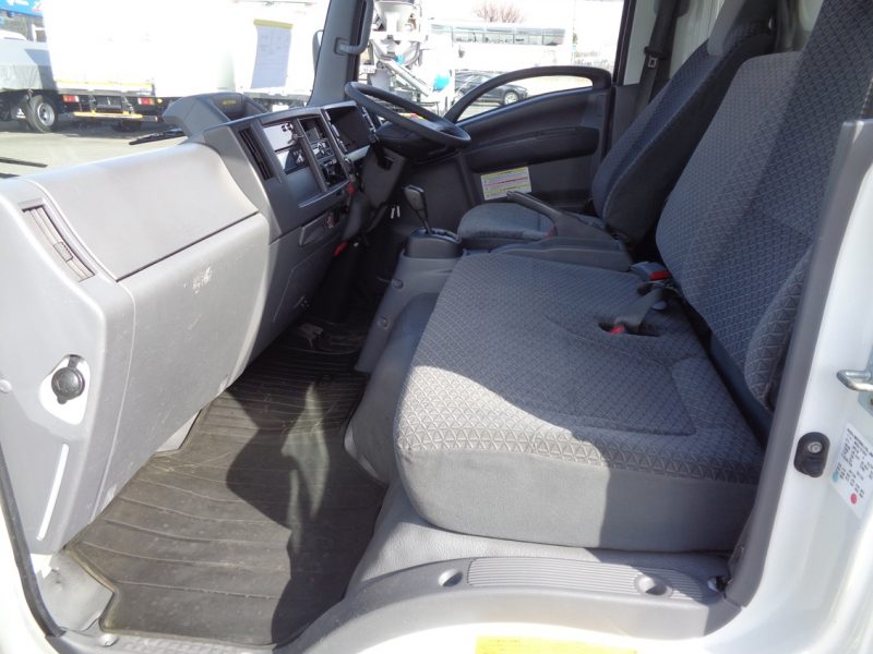 いすゞ 小型トラック 冷凍車中温(ワイド・ロング)加温付スムーサー 画像