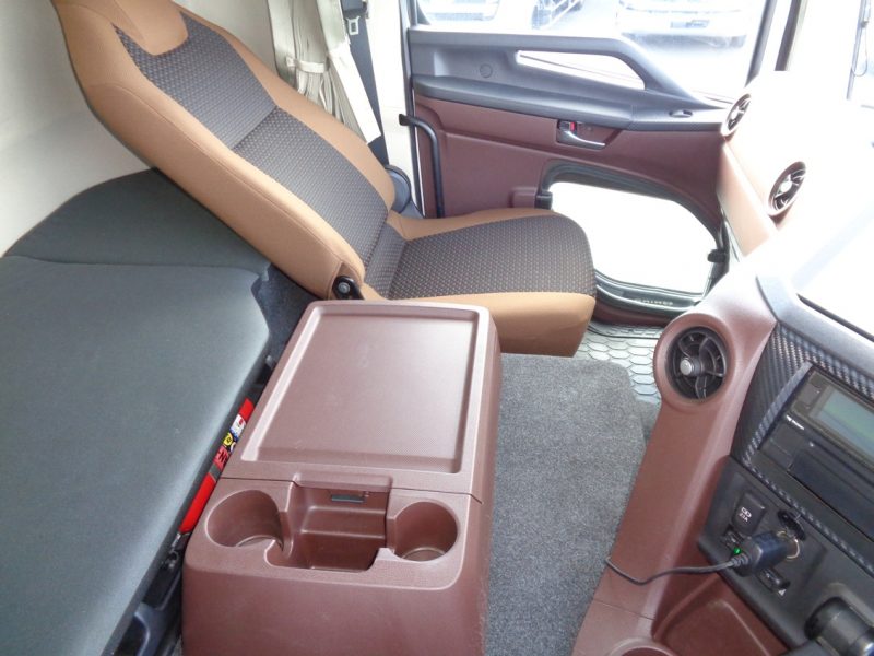 日野 大型トラック 冷凍車総輪エアサス格納PG付 画像