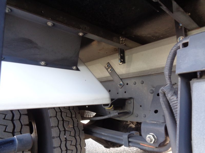 いすゞ 小型トラック 冷凍車中温(ワイド・ロング)加温付スムーサー 画像