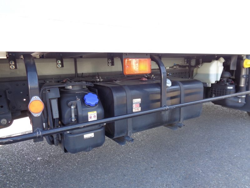 いすゞ 小型トラック 冷凍車中温(ワイド・ロング)加温付スムーサー 画像