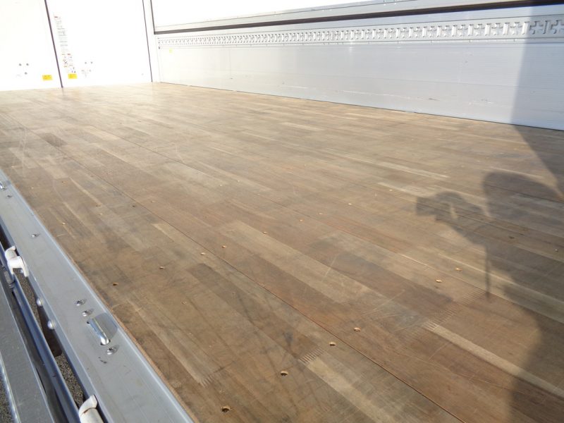 三菱 中型トラック ウィングワイドエアサス格納PG付 画像