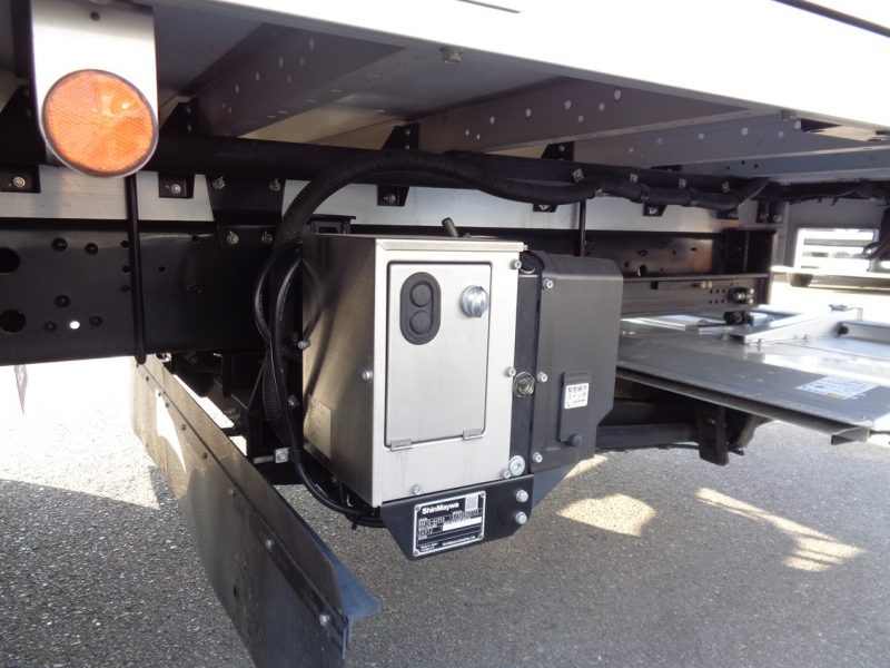 三菱 中型トラック ウィングワイドエアサス格納PG付 画像