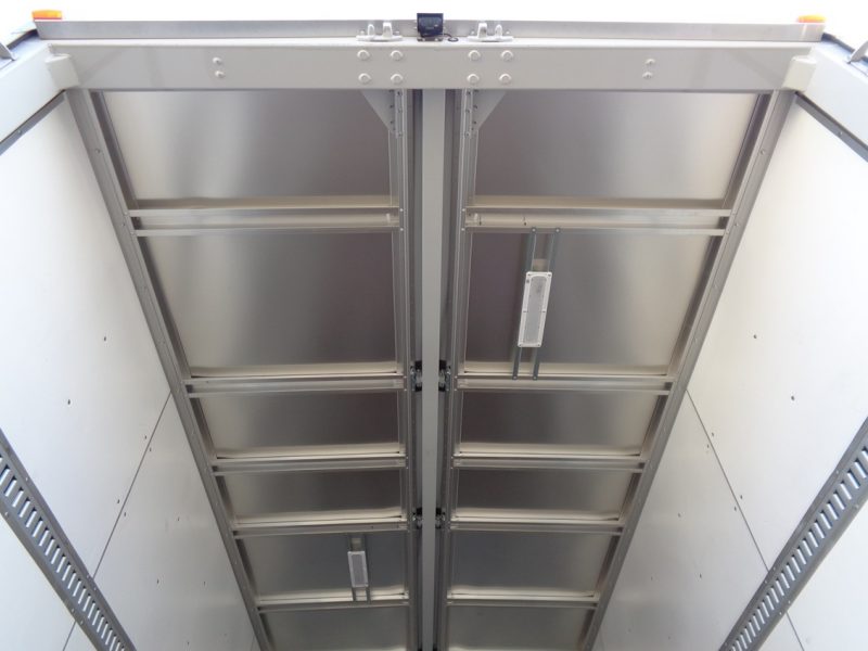 三菱 中型トラック ウィングワイドエアサス格納PG付 画像