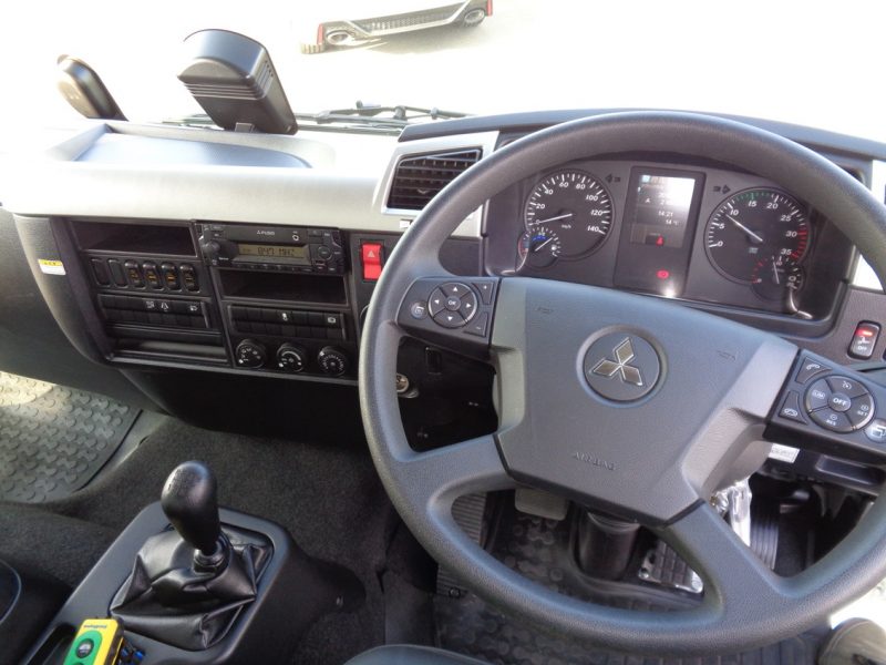 三菱 中型トラック ウィングワイドエアサス格納PG付 画像