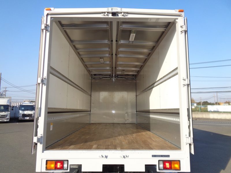 三菱 中型トラック ウィングワイドエアサス格納PG付 画像