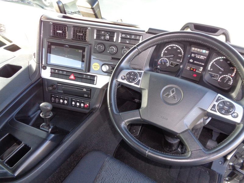 三菱 大型トラック トラクタハイルーフ18t 画像