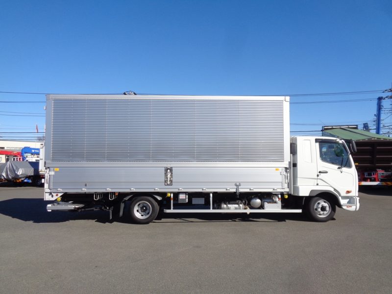 三菱 中型トラック ウィングワイドエアサス格納PG付 画像