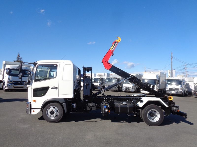 日野 中型トラック フックロール 画像