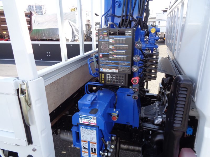 三菱 小型トラック タダノ5段クレーン(3.65t)4.35m 画像