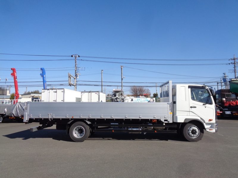 三菱 大型トラック 増tアルミ平ワイドPTO付(8.4t)6.2m 画像