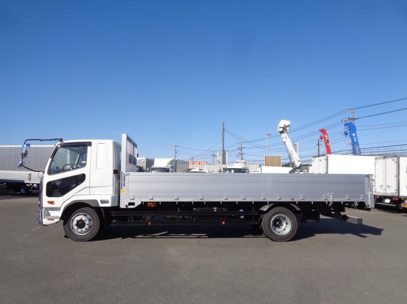 三菱 大型トラック 増tアルミ平ワイドPTO付(8.4t)6.2m 画像