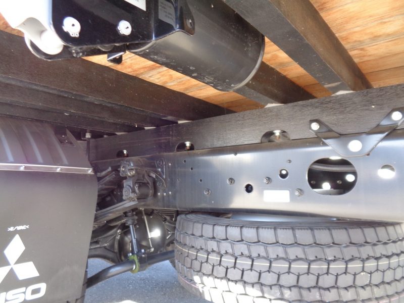 三菱 大型トラック 増tアルミ平ワイドPTO付(8.4t)6.2m 画像