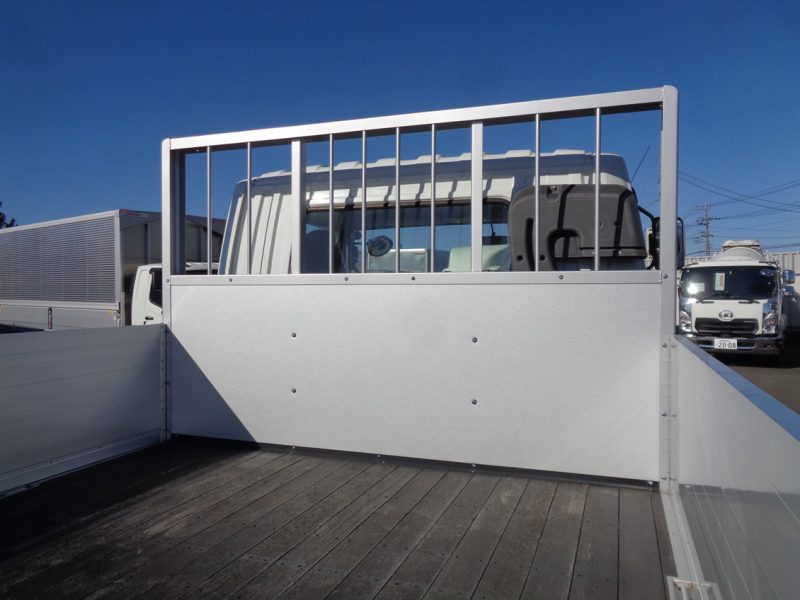 三菱 大型トラック 増tアルミ平ワイドPTO付(8.4t)6.2m 画像