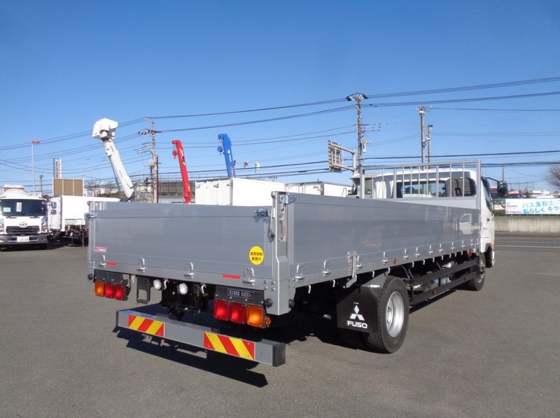 三菱 大型トラック 増tアルミ平ワイドPTO付(8.4t)6.2m 画像
