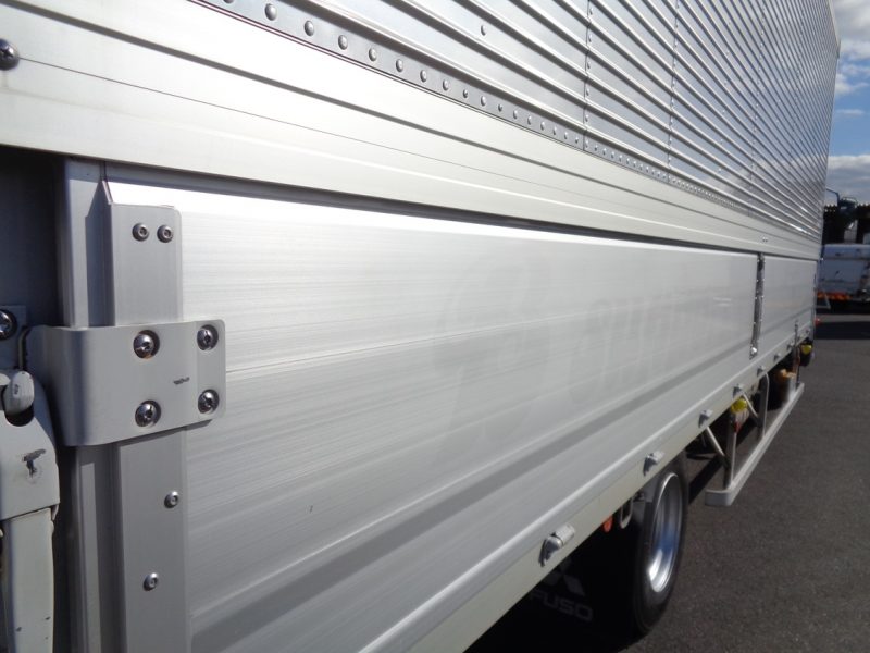 三菱 中型トラック ウィングワイドはね上げPG付 画像