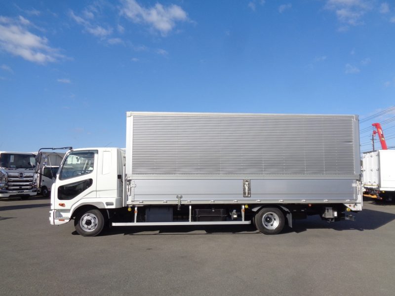 三菱 中型トラック ウィングワイドはね上げPG付 画像