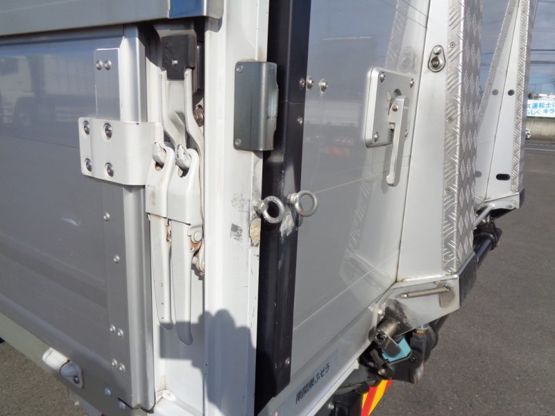 三菱 中型トラック ウィングワイドはね上げPG付 画像